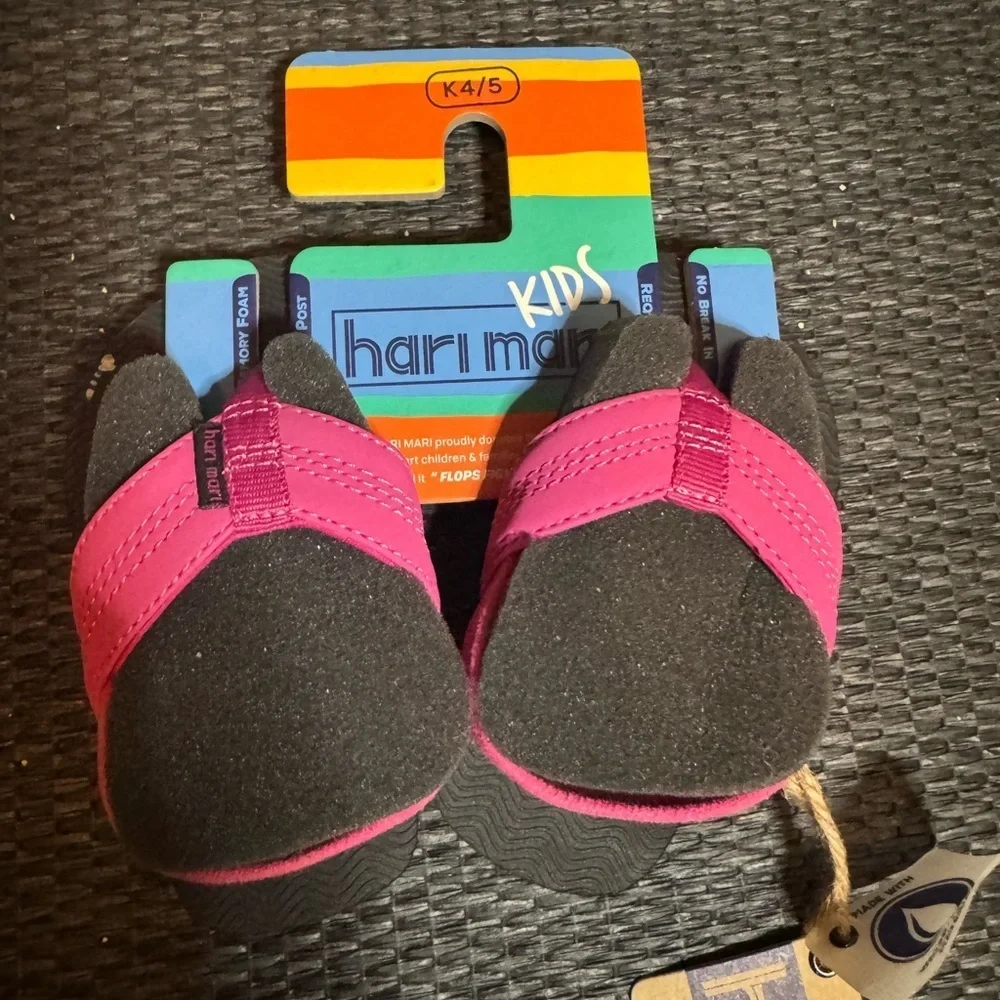 Hari Mari kids flip-flops come with strap in the back